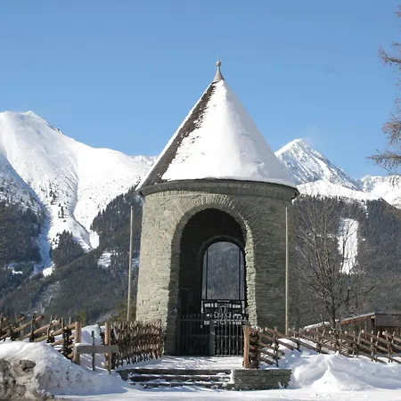 Chalet Wooden In Styria With Sauna Hohentauern